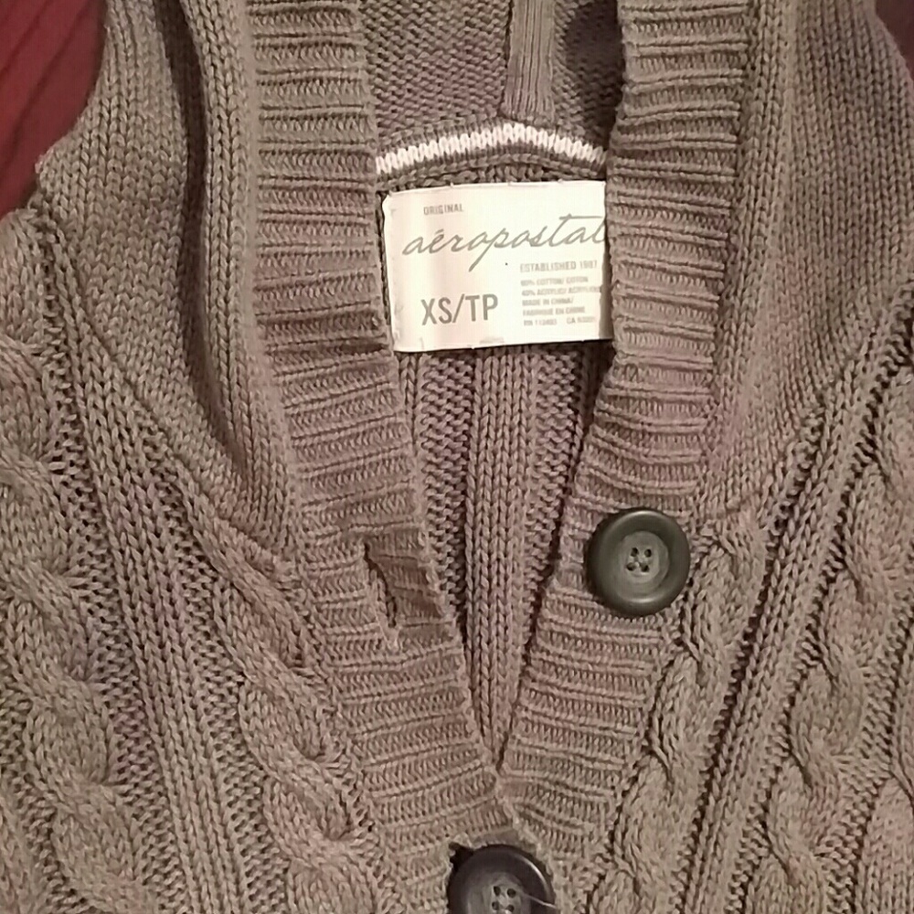 Women's XS Gray Aeropostale cable knit pull over